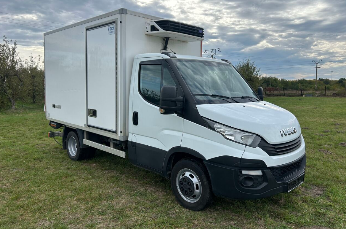 Chłodnie na platformie IVECO: jak wybrać najlepszą opcję